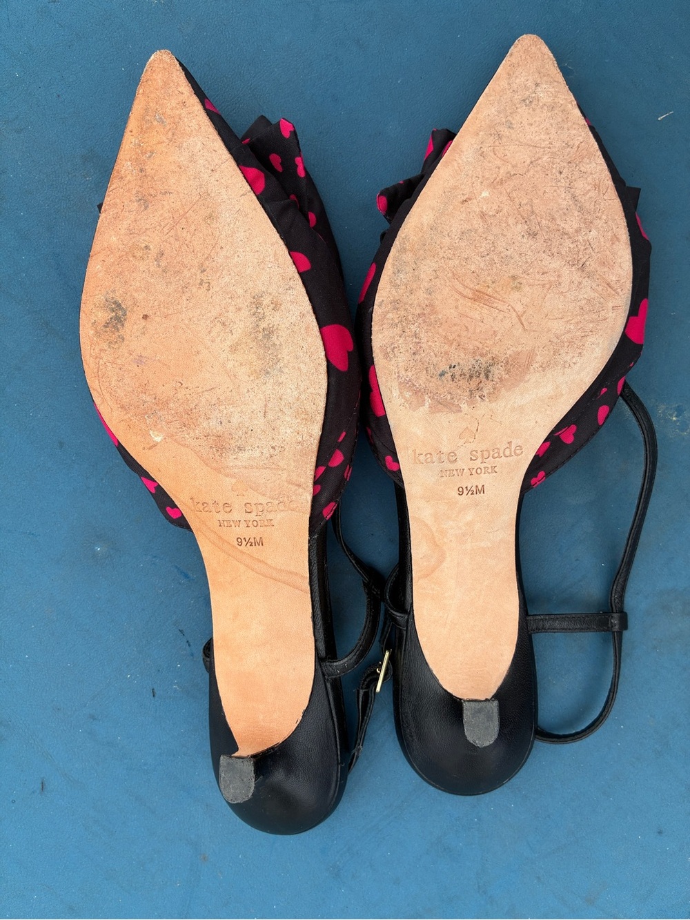 kate spade black slingback flats with pink heart bow accents - Picture 2 of 2